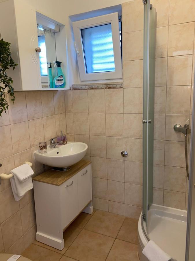 Apartment Sara Trogir Bagian luar foto