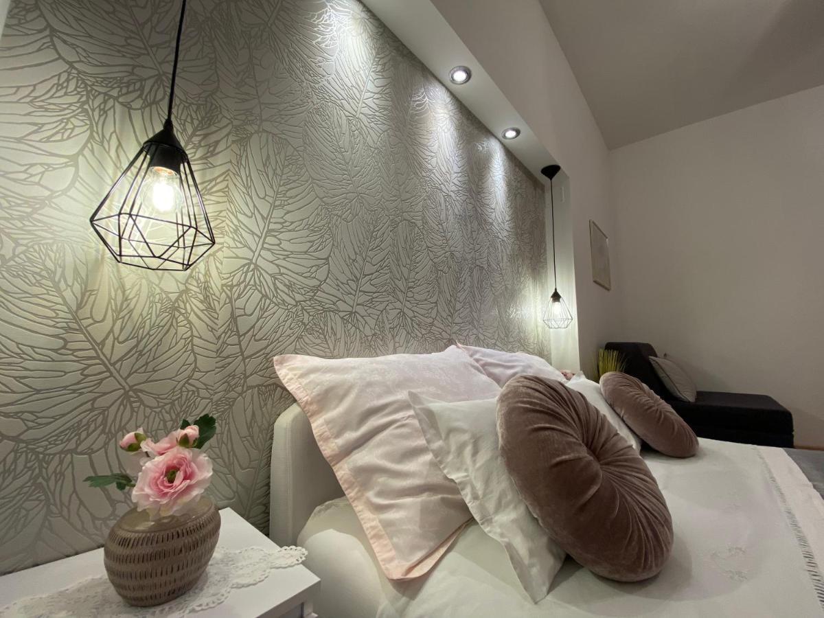 Apartment Sara Trogir Bagian luar foto