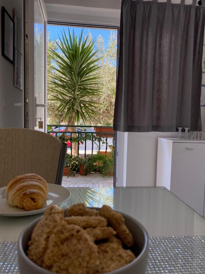 Apartment Sara Trogir Bagian luar foto