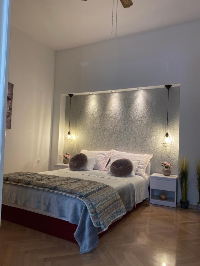 Apartment Sara Trogir Bagian luar foto