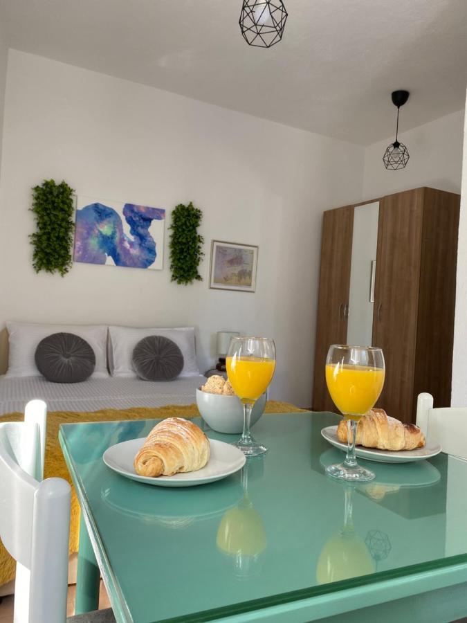 Apartment Sara Trogir Bagian luar foto