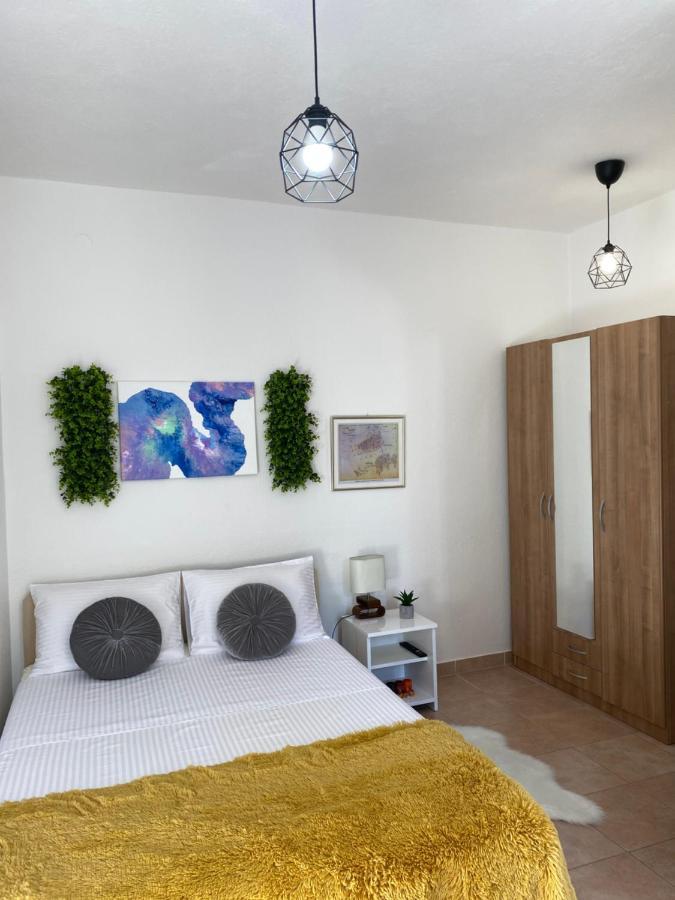 Apartment Sara Trogir Bagian luar foto