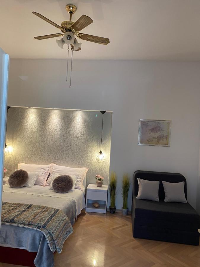 Apartment Sara Trogir Bagian luar foto