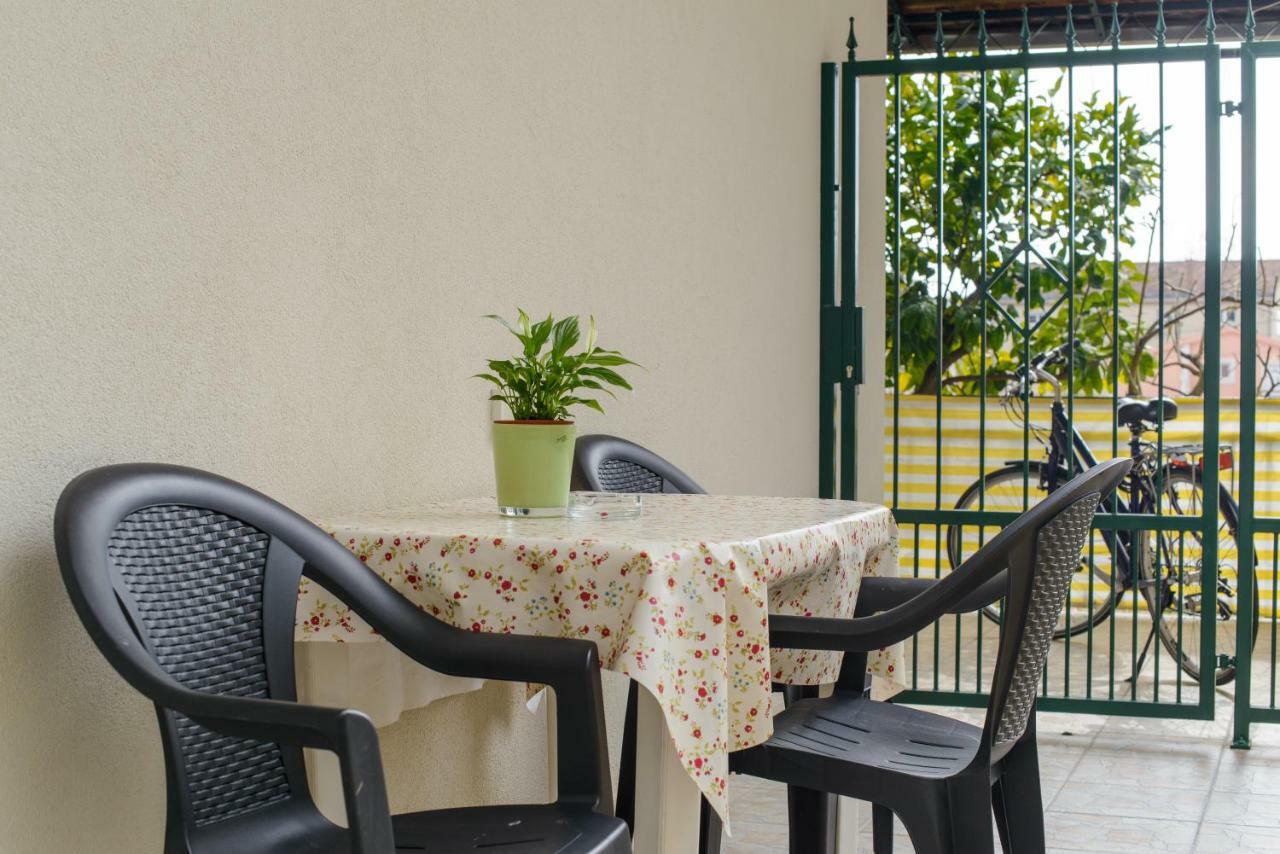 Apartment Sara Trogir Bagian luar foto